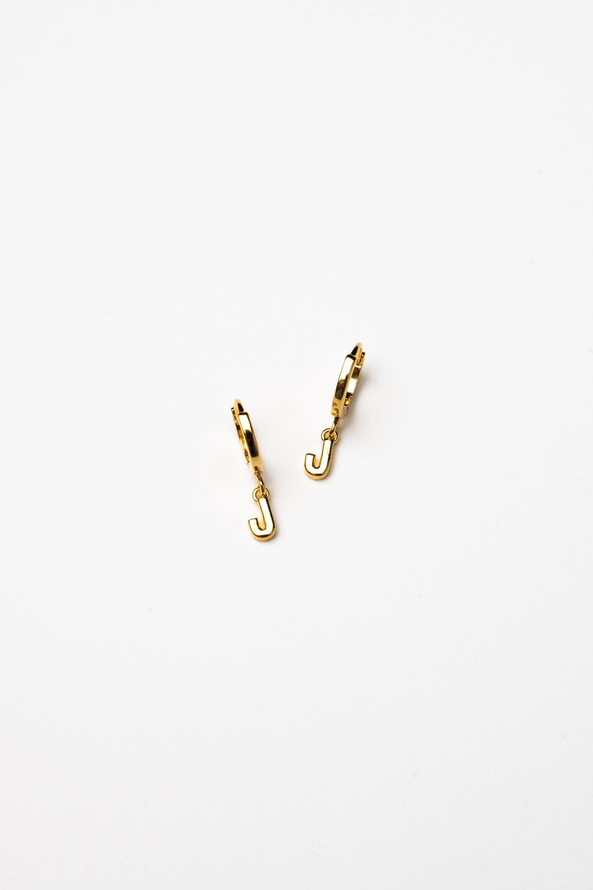 Cove Initial Letter Huggie Earrings WOMEN'S EARINGS Cove Accessories J 18k Gold Plated 