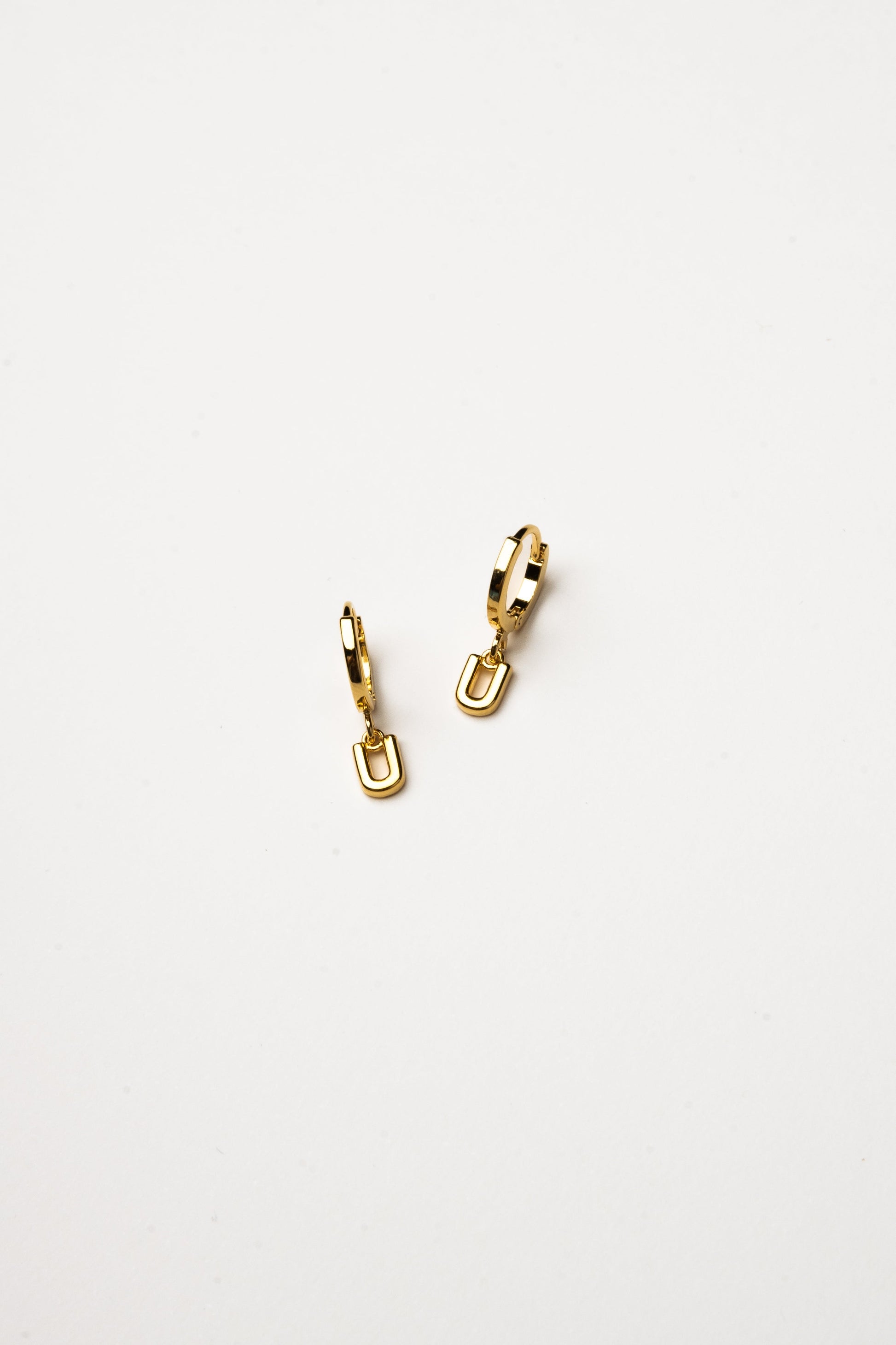Cove Initial Letter Huggie Earrings WOMEN'S EARINGS Cove Accessories U 18k Gold Plated 