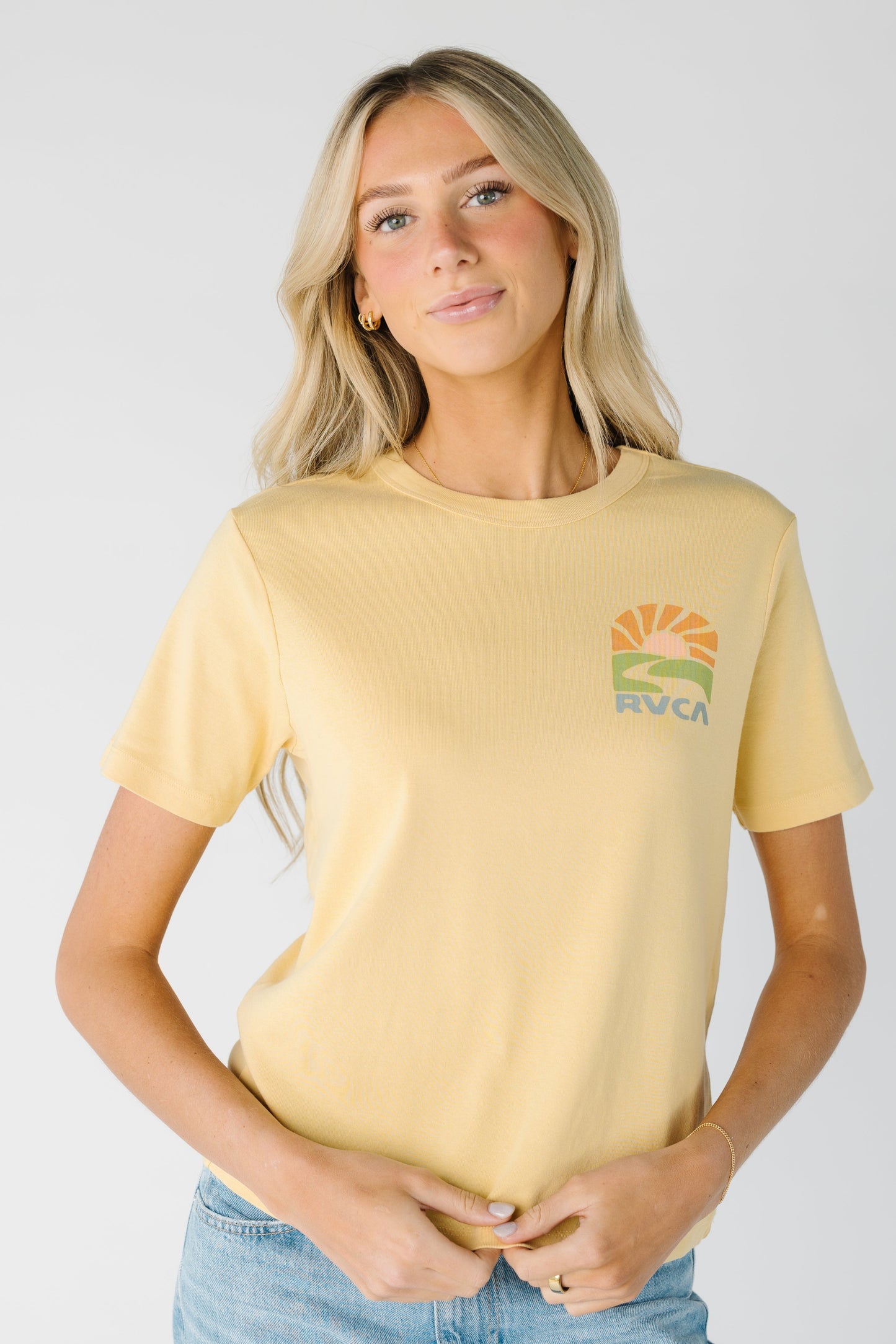 RVCA Daily Tee in yellow 23B351502