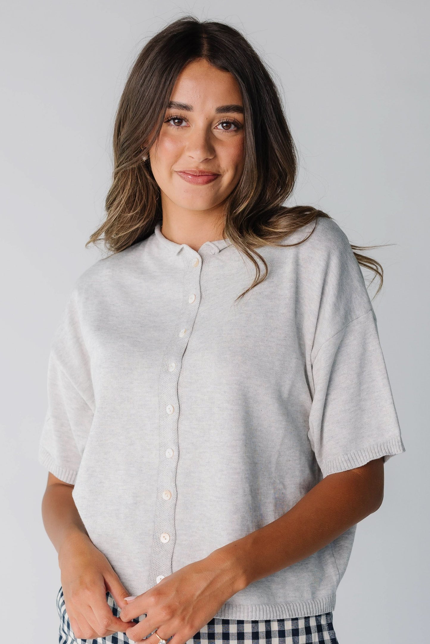 Button Down Knit Top WOMEN'S T-SHIRT Things Between Heather Grey S 