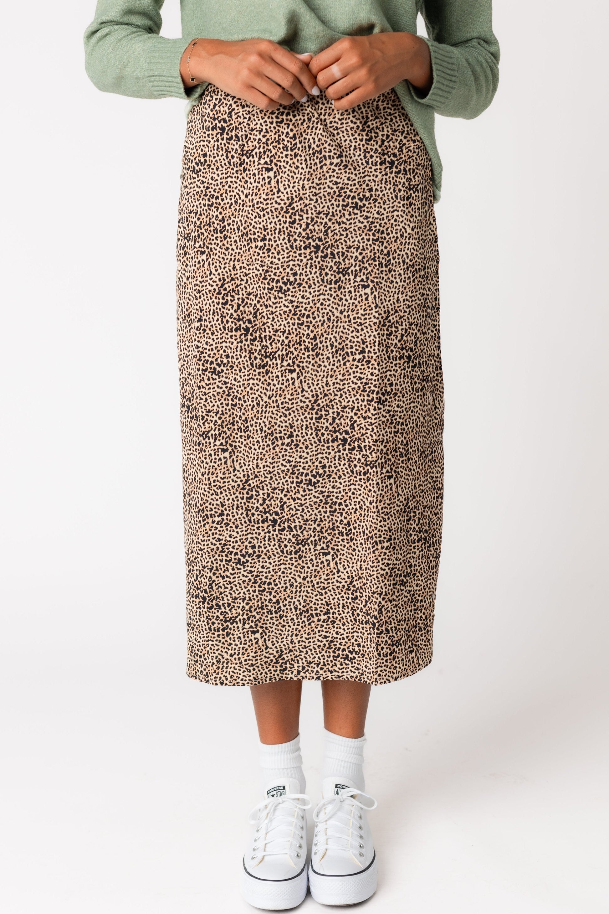 Modest midi leopard print skirt in brown