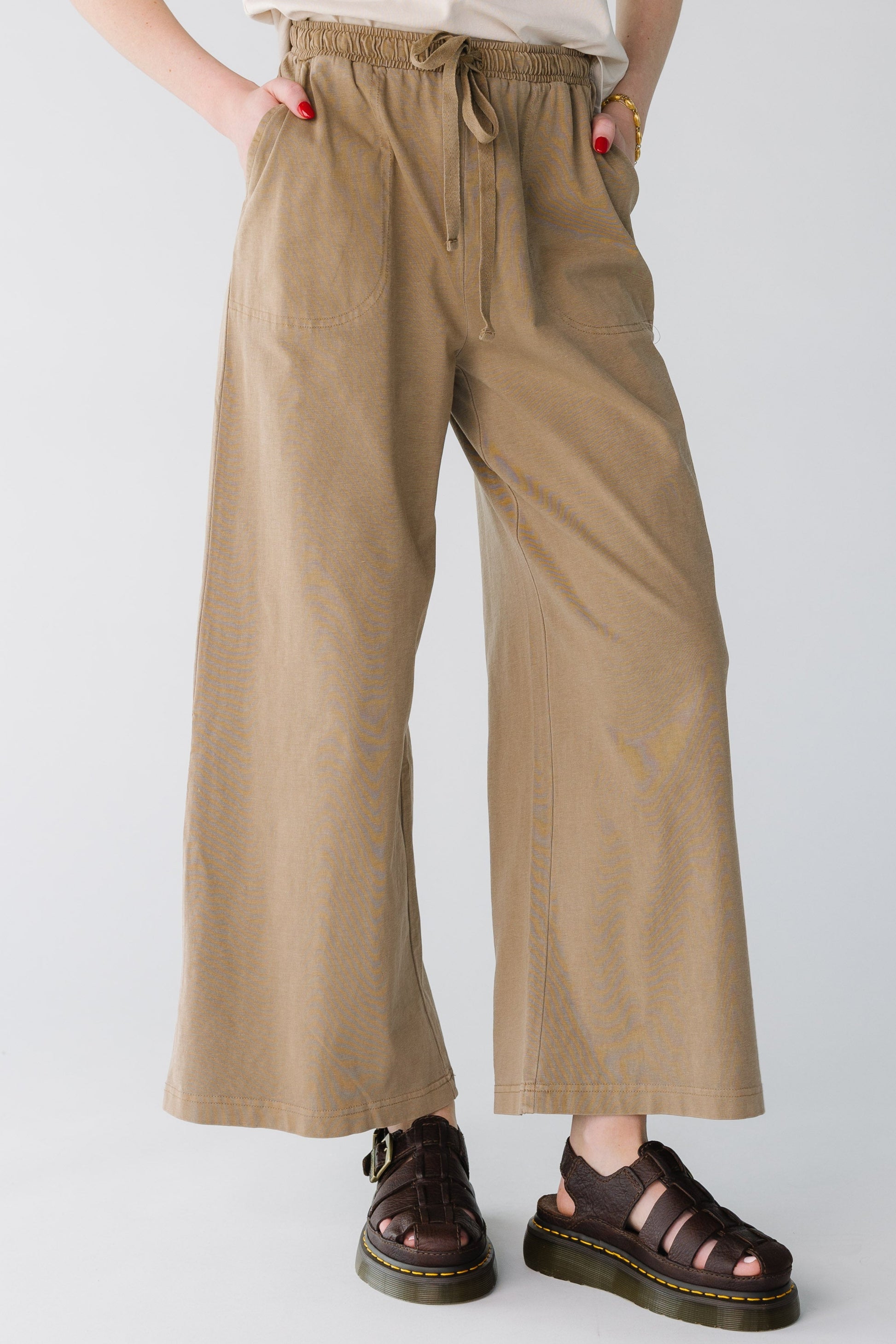 Modest coffee brown wide leg pant with wide elastic waist and pockets