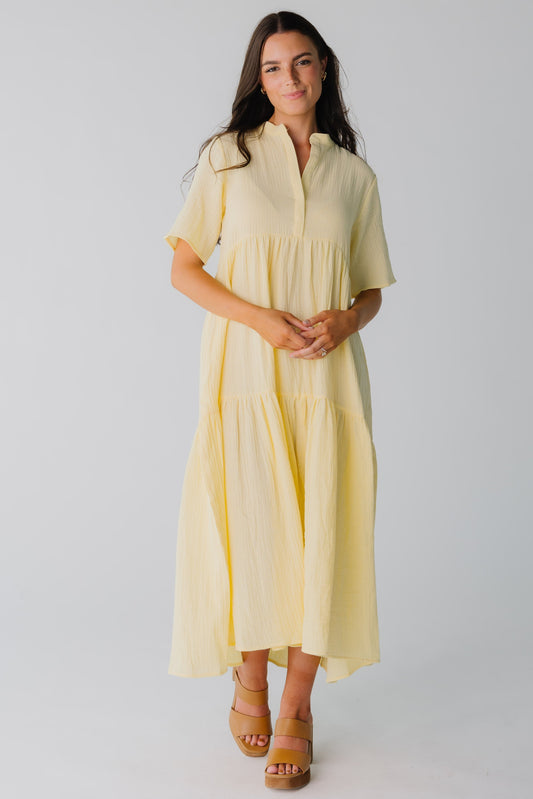 Light yellow textured women's dress with short sleeves