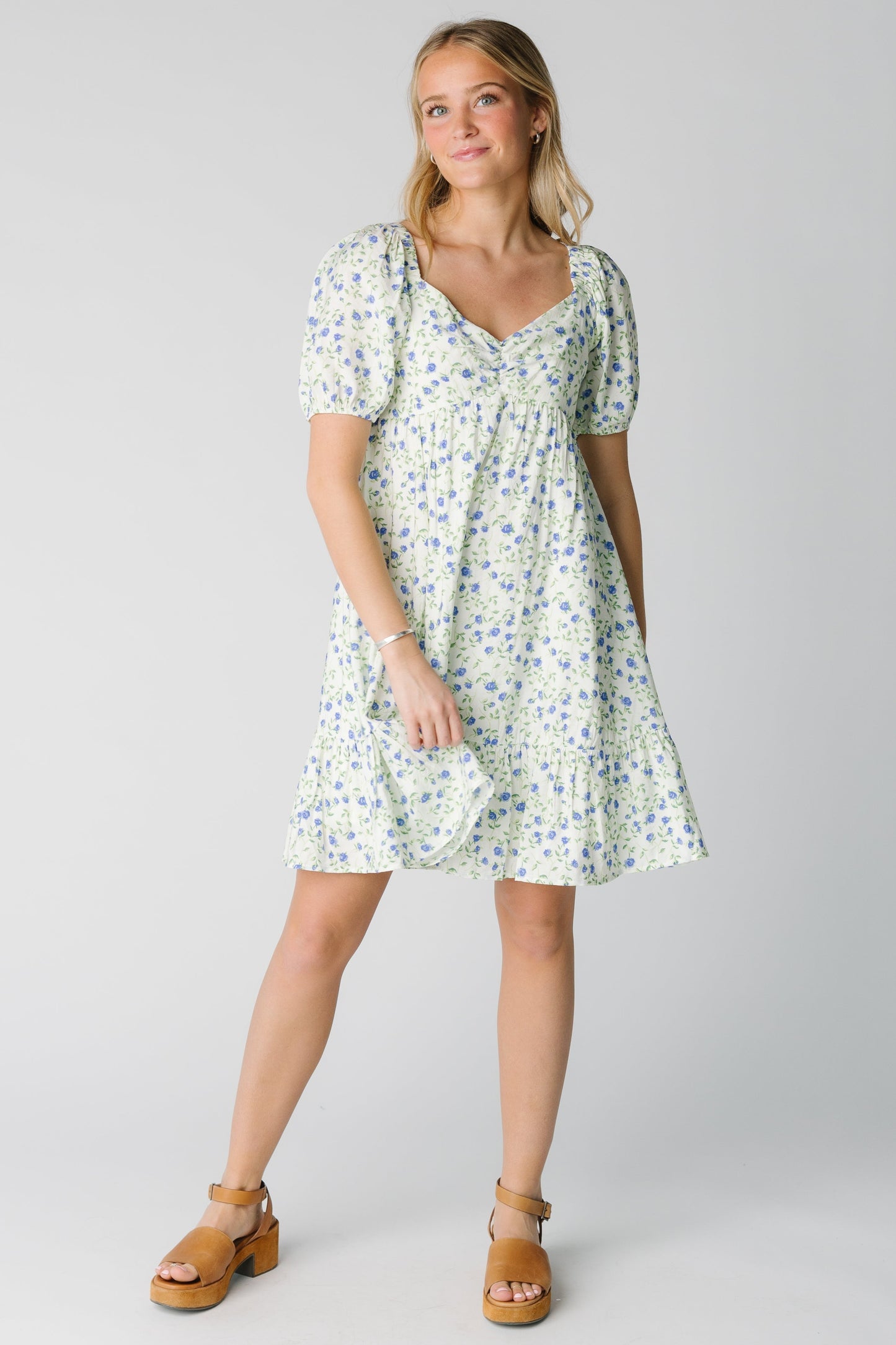 Modest floral print dress with sweetheart neckline and short sleeves