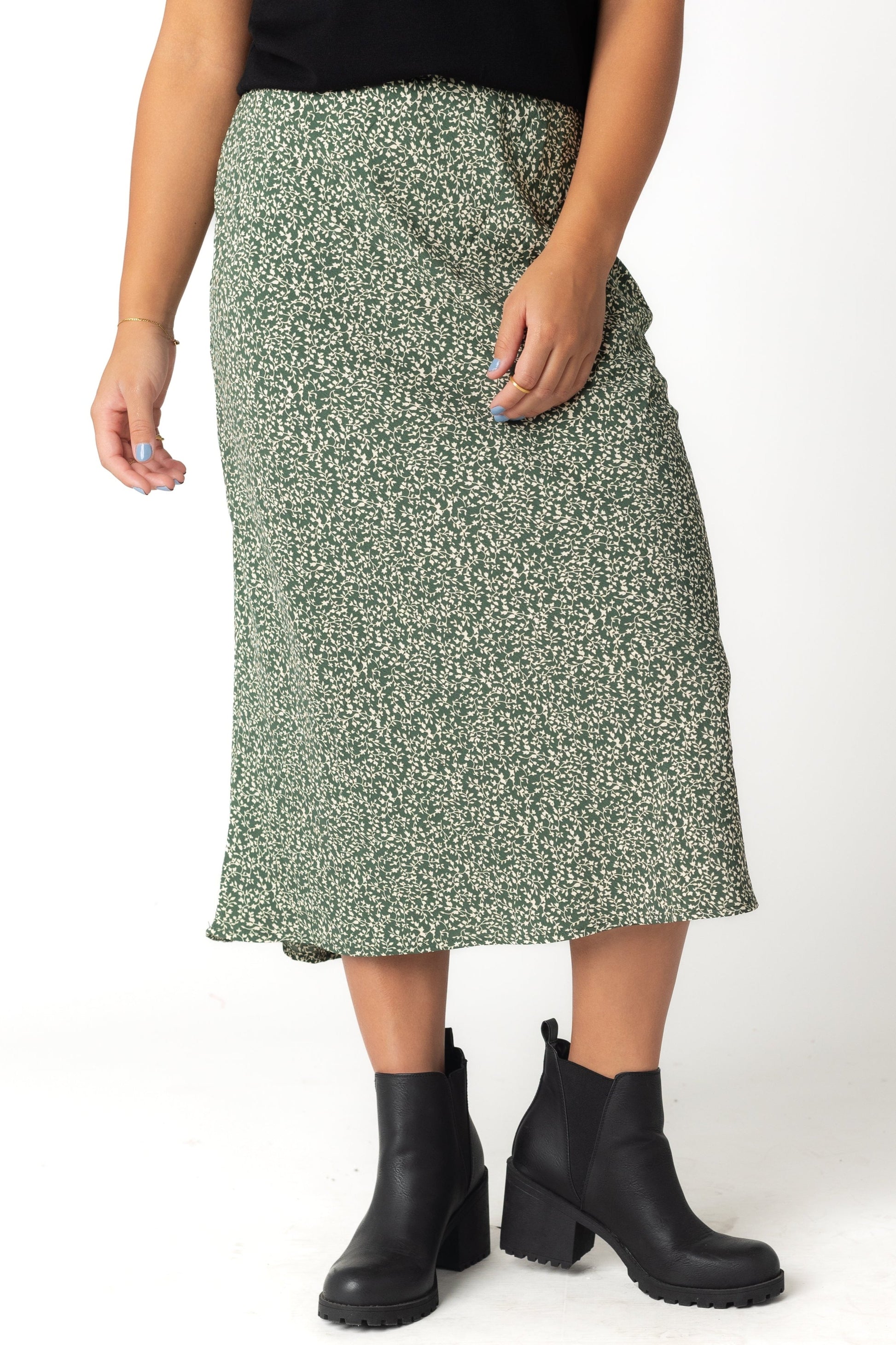 Green and white print midi skirt 