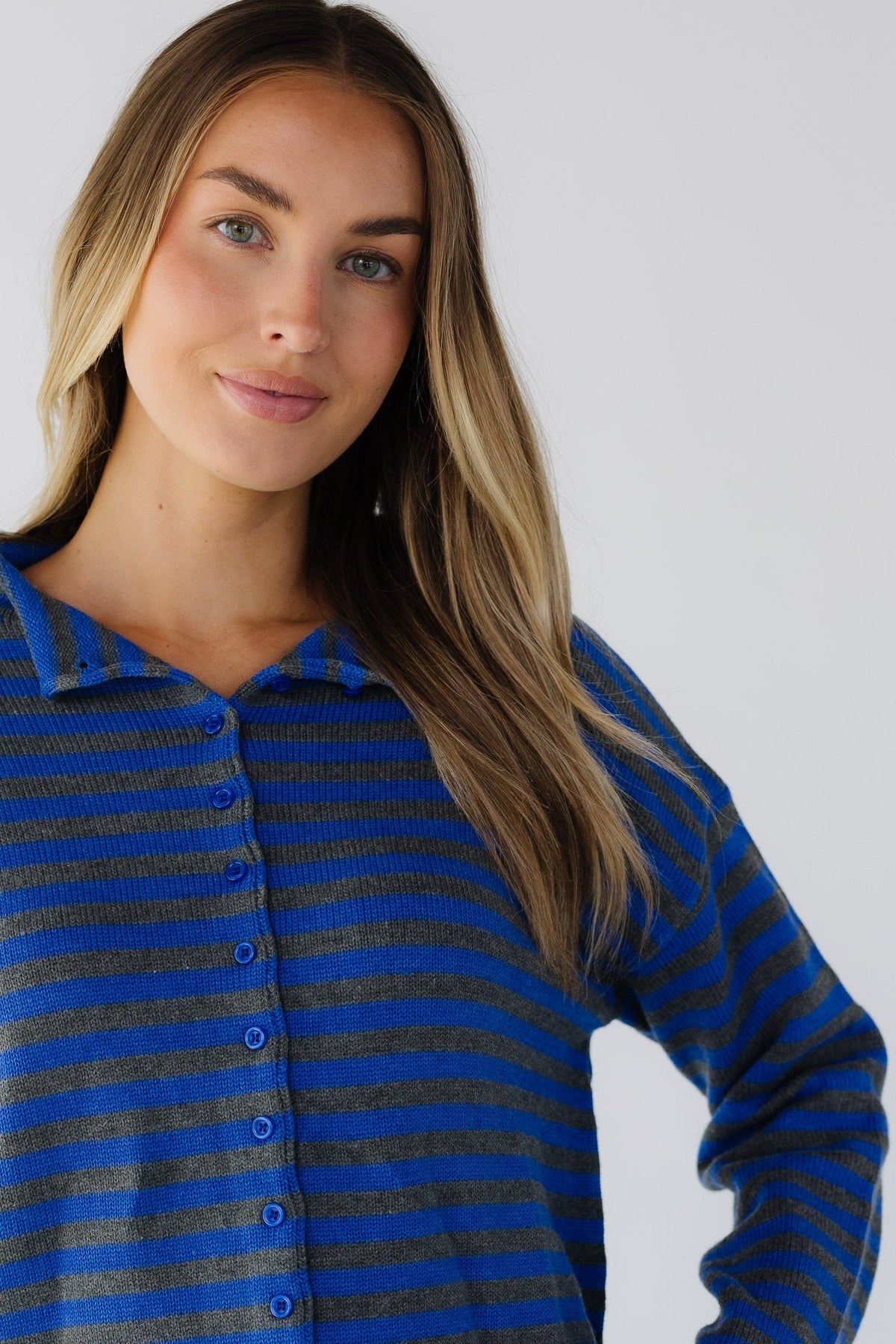 The Celia Sweater WOMEN'S SWEATERS Mod Ref 