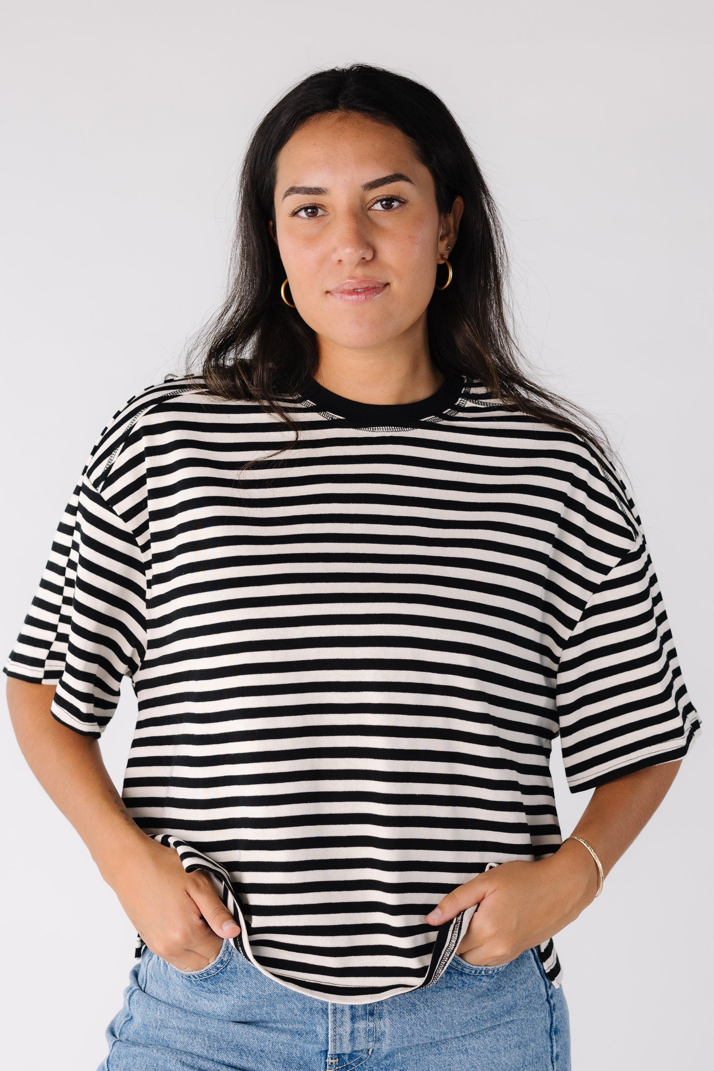 Modest women and teens stripe short sleeve tee in black and white