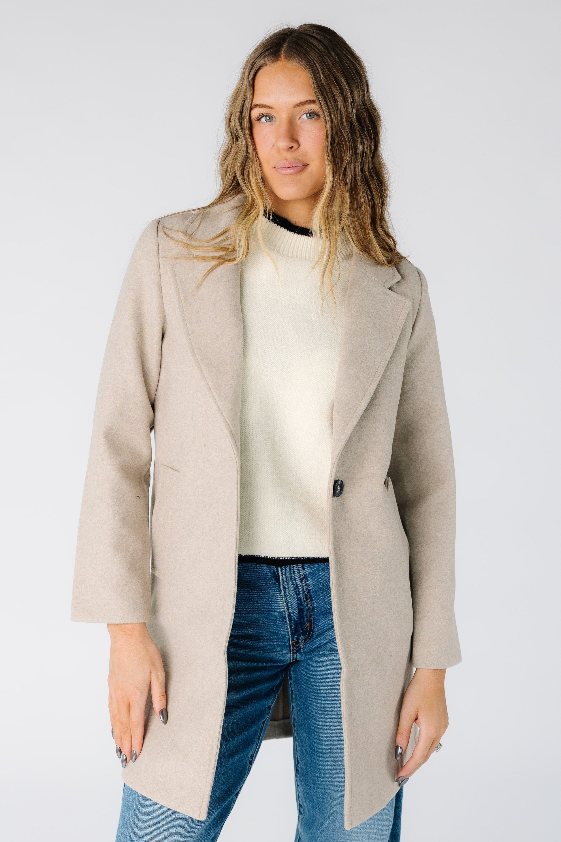 The Expression Jacket in oatmeal cream for women and teens