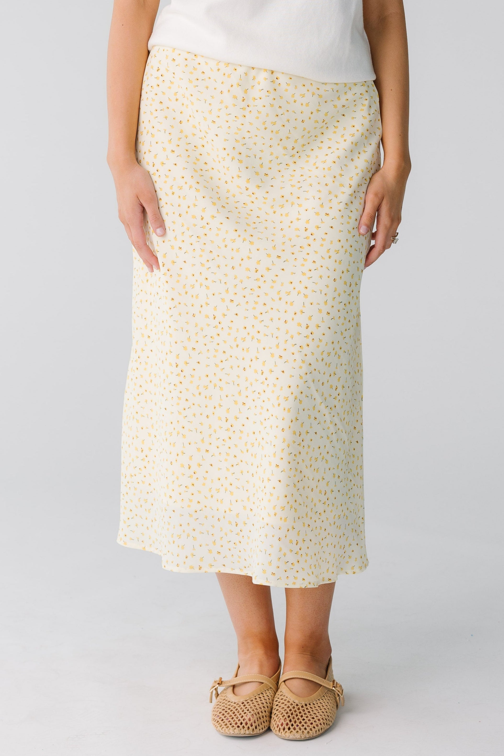 Modest yellow floral print midi skirt