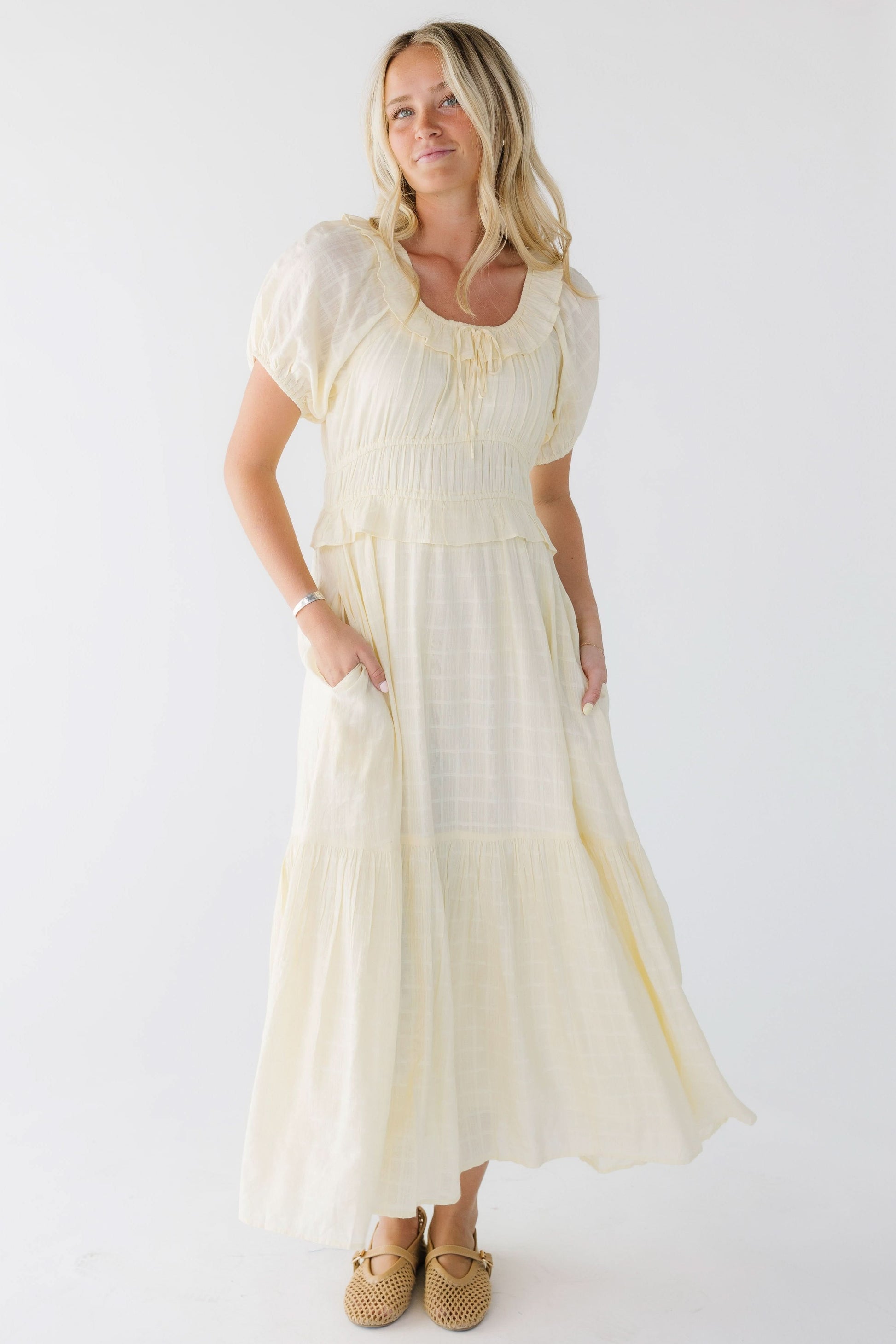 fitting white dress Lady Black Tie - Leanne Midi Dress - White
