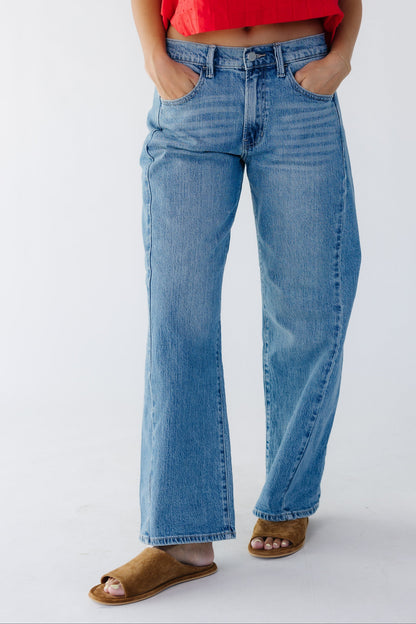 Stretch Barrel Twist Pant in medium denim for women and teen girls.
