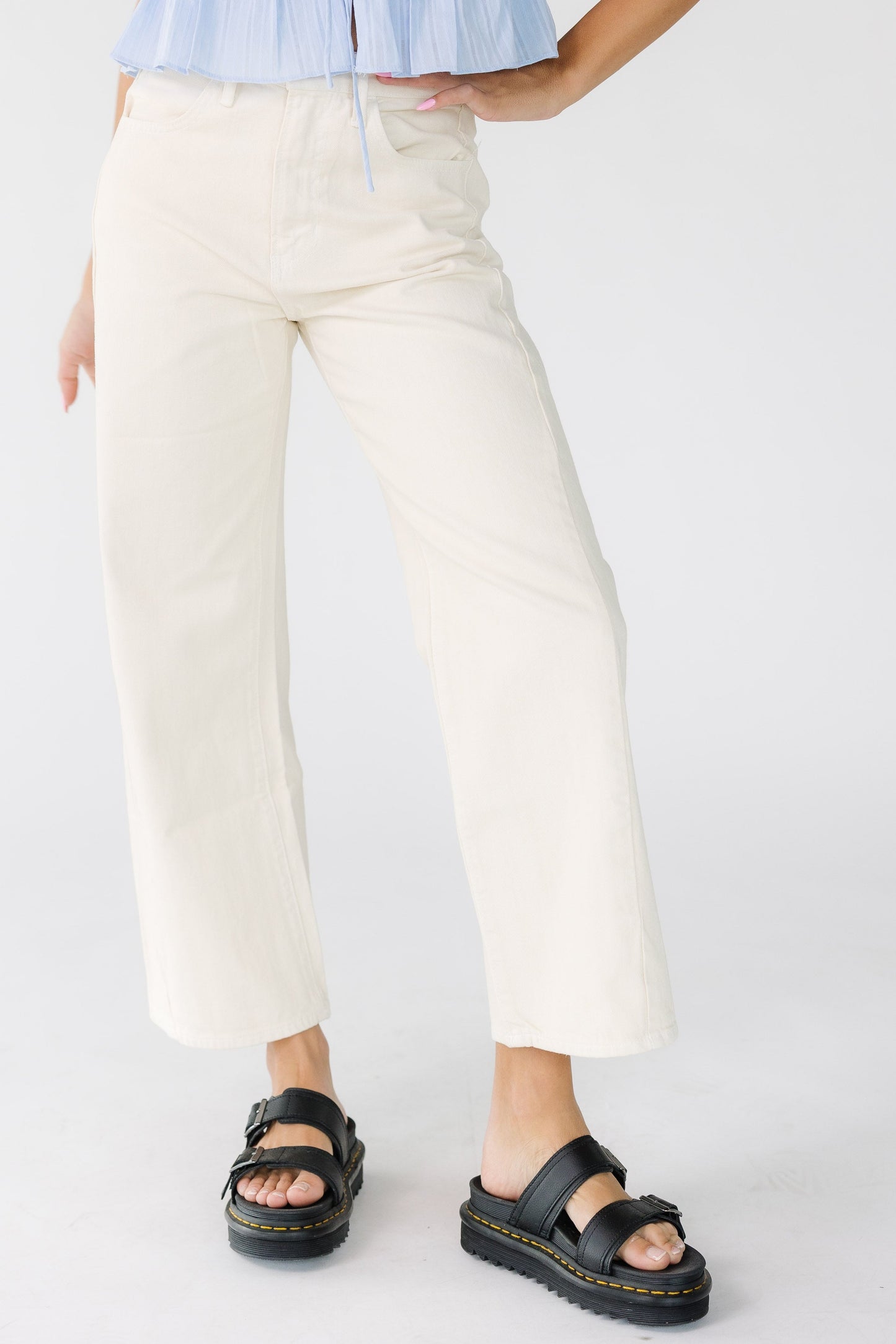 Lexie Barrel Jean in Almond off white  for women and teens.