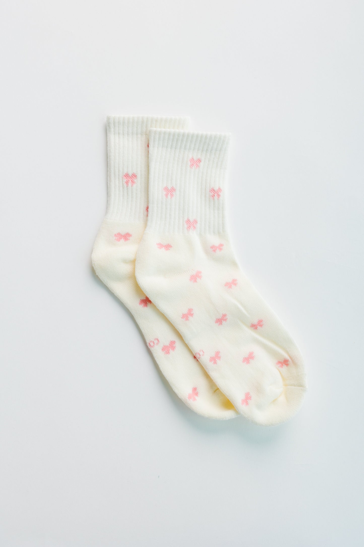 Cove All Over Bow Socks WOMEN'S SOCKS Cove Accessories Lt Pink OS 