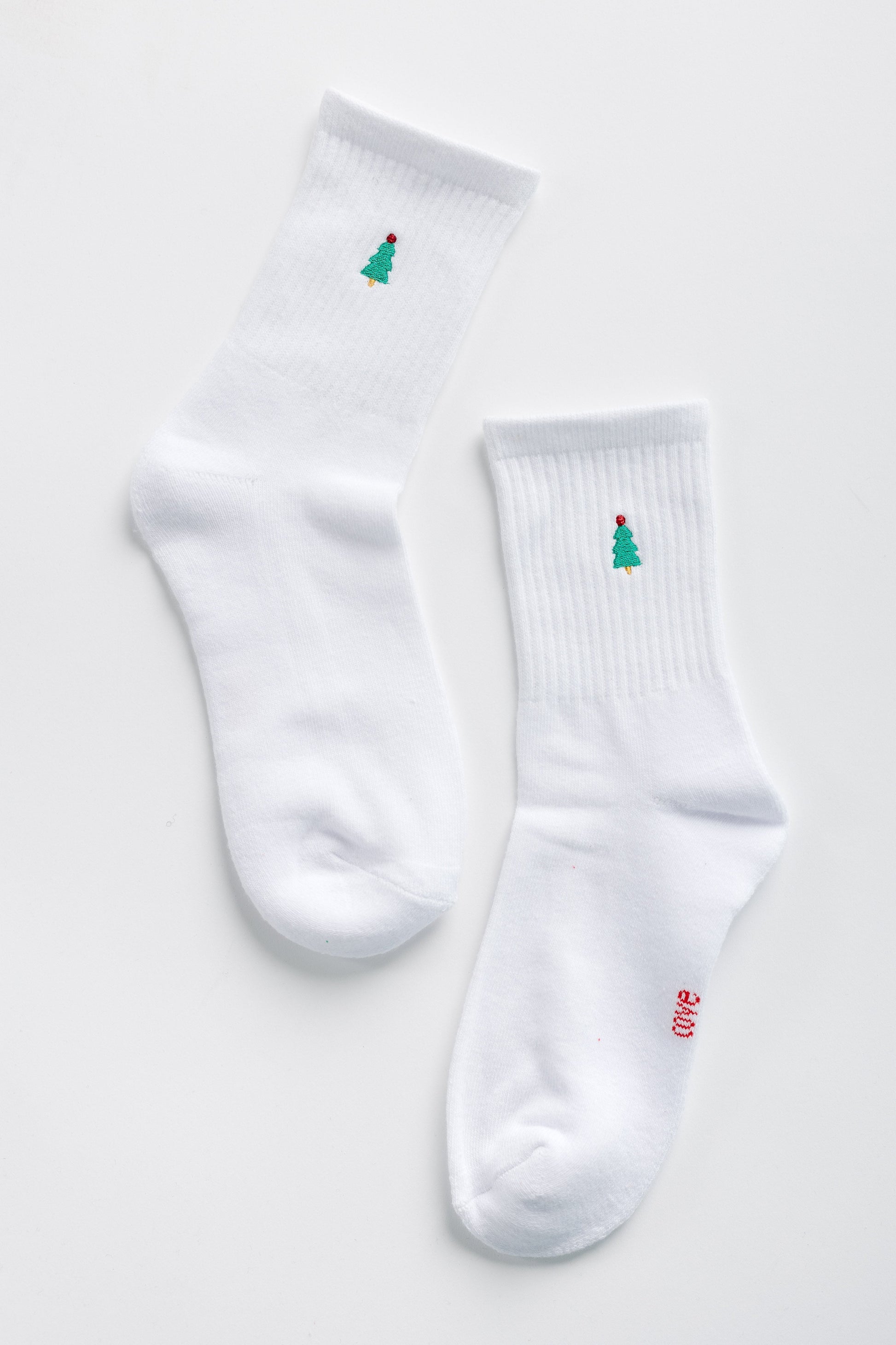 Cove Oh Christmas Tree WOMEN'S SOCKS Cove Accessories 