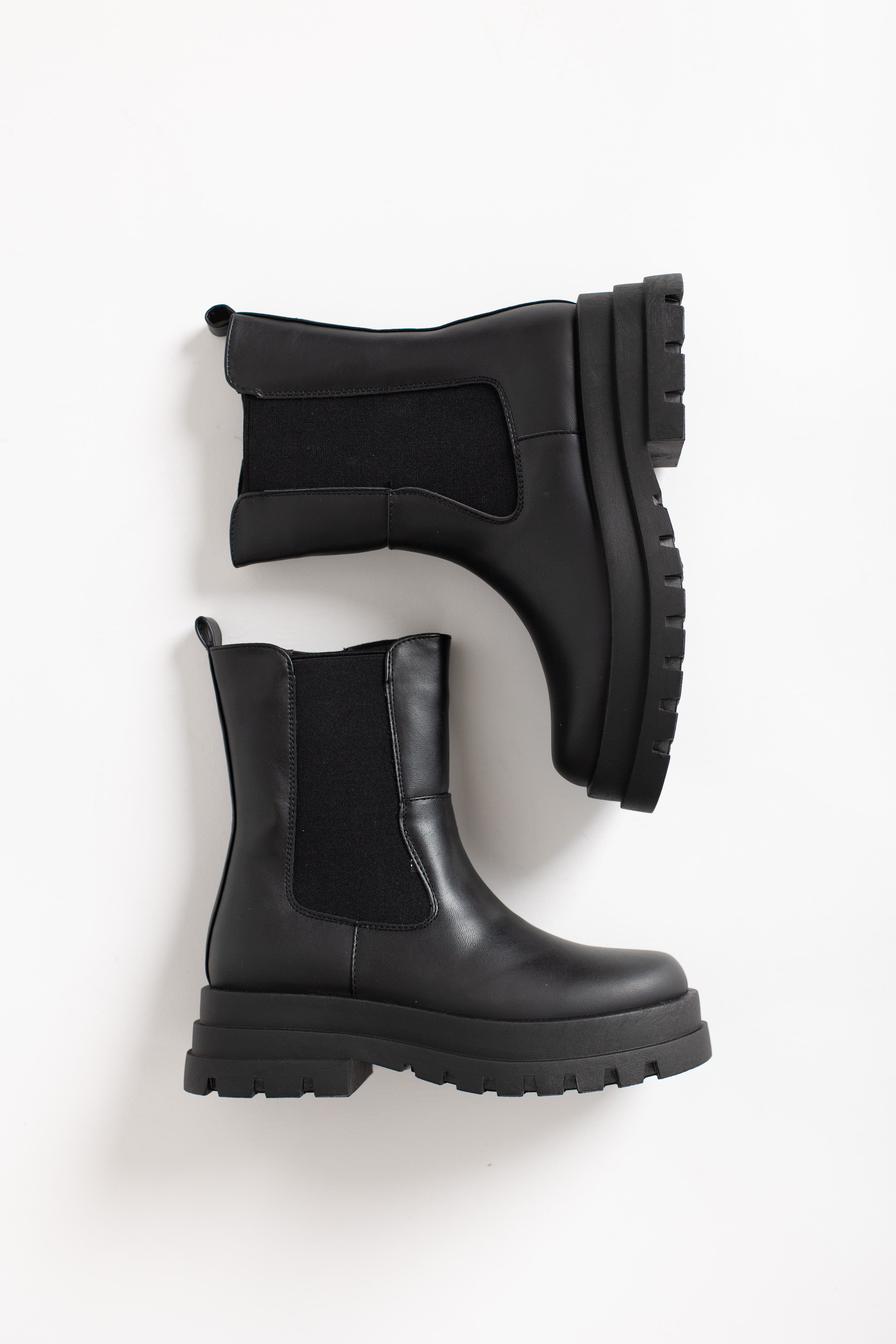 Chinese laundry cheap chelsea boot